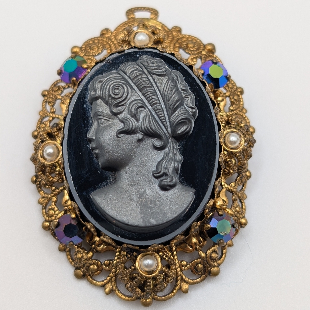 Vintage Cameo Brooch Pendant – Gold Filigree with AB Rhinestones & Faux Pearls